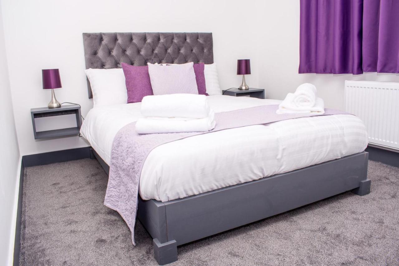 Homestay In Birmingham Sleeps 8 - Free Parking & Wifi ภายนอก รูปภาพ
