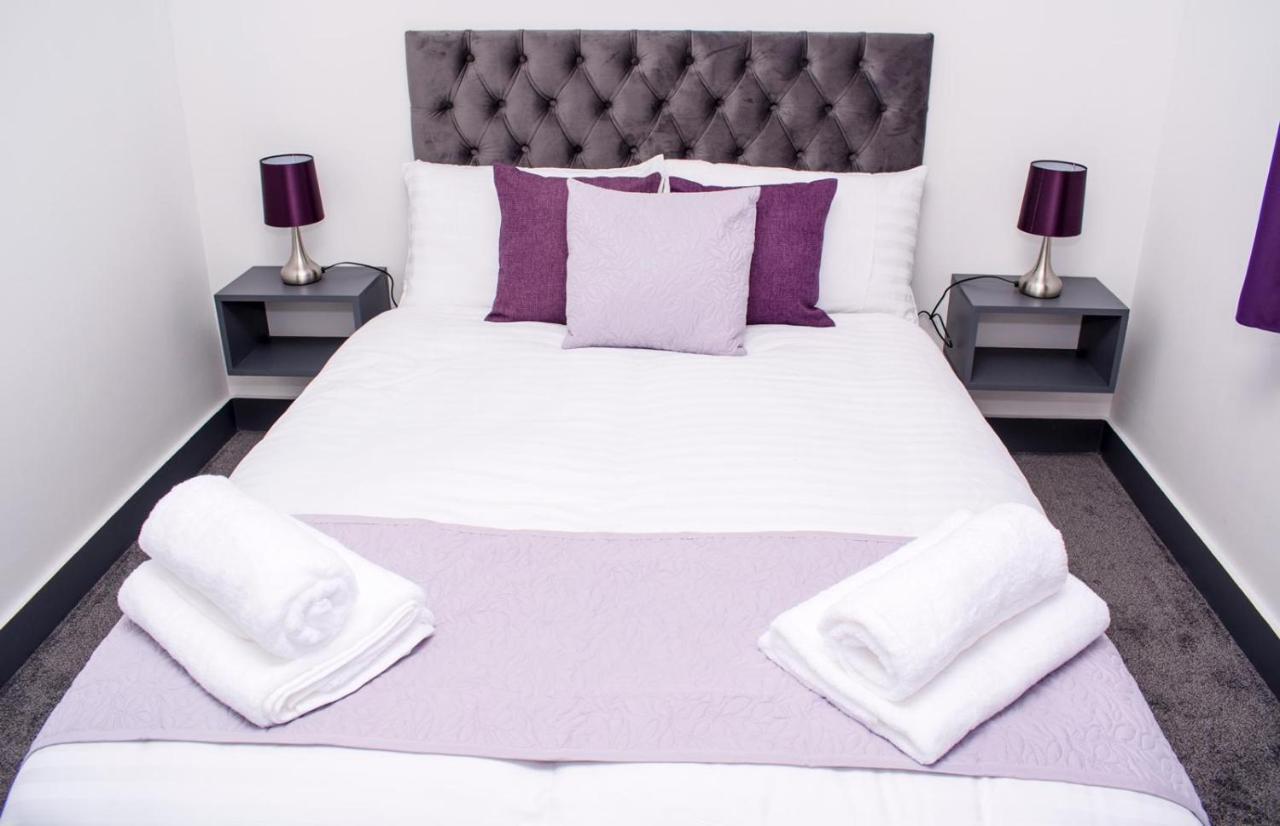 Homestay In Birmingham Sleeps 8 - Free Parking & Wifi ภายนอก รูปภาพ