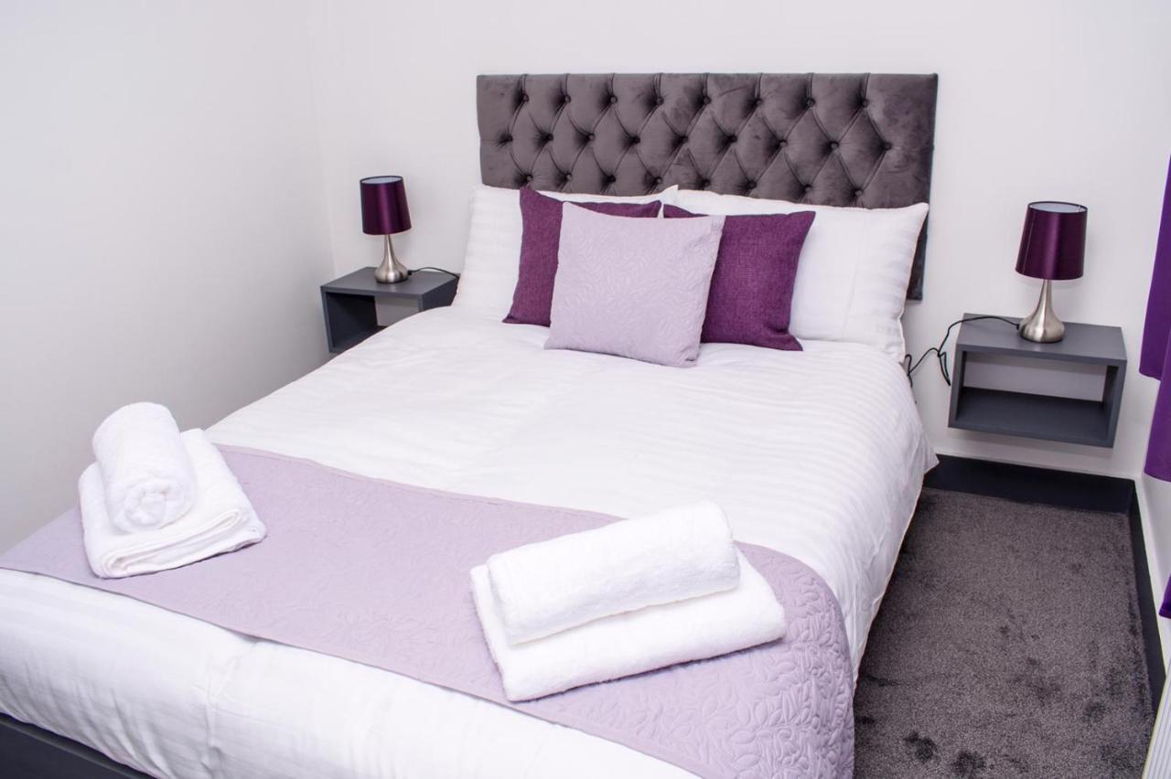 Homestay In Birmingham Sleeps 8 - Free Parking & Wifi ภายนอก รูปภาพ
