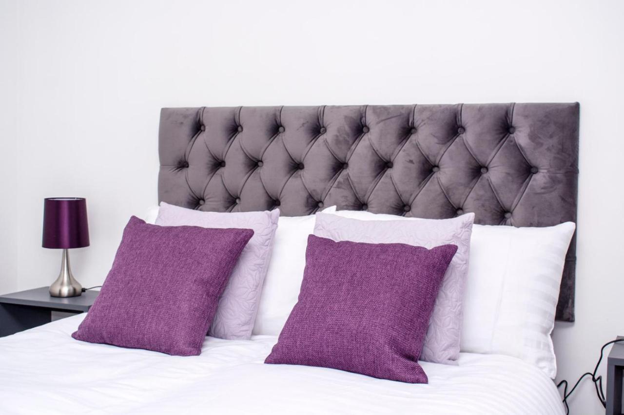Homestay In Birmingham Sleeps 8 - Free Parking & Wifi ภายนอก รูปภาพ