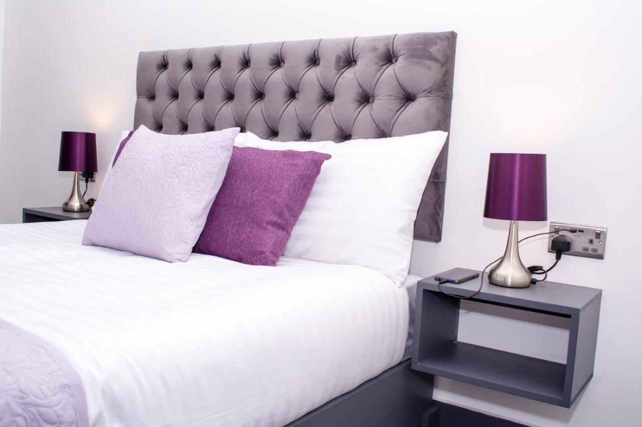 Homestay In Birmingham Sleeps 8 - Free Parking & Wifi ภายนอก รูปภาพ